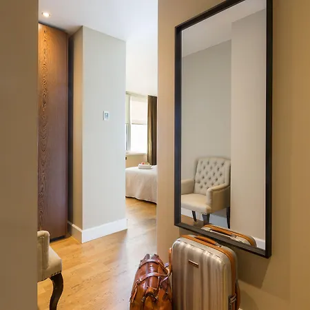 Hotel Boutique Lumiere 3*