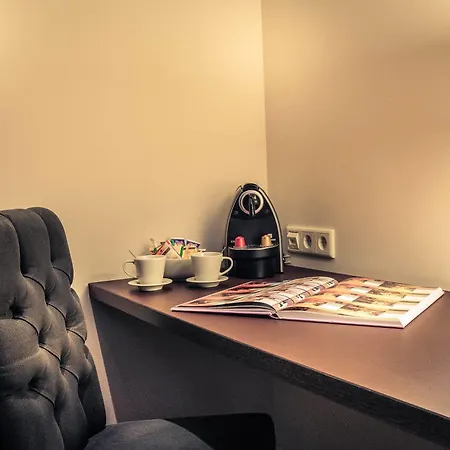 Boutique Lumiere 3* Eindhoven