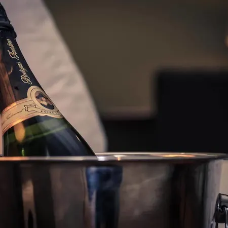 Boutique Lumiere Hotel 3*