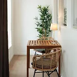 Boutique Lumiere 3*