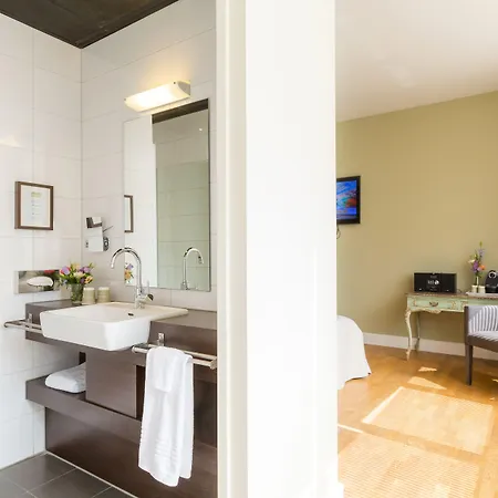 Boutique Lumiere מלון איינדהובן