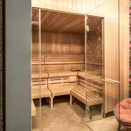 Boutique Lumiere Hotel