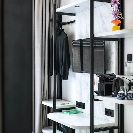 Boutique Lumiere