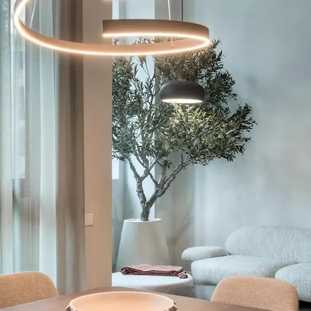 Boutique Lumiere